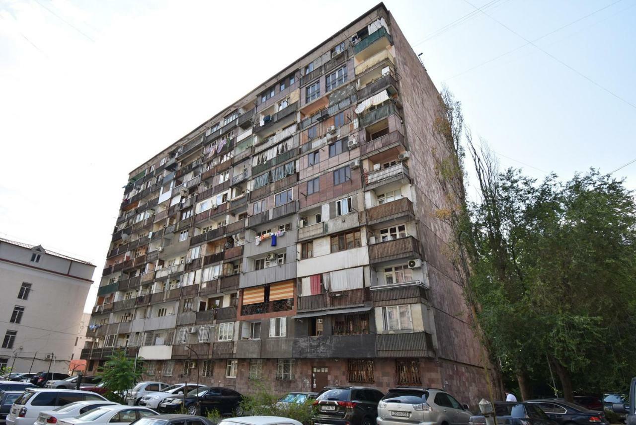 Apartments In Center Of Yerevan,Koghbatsi 1A Street Exterior foto